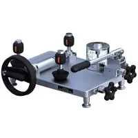 Additel ADT 946 [ADT946] Hydraulic High Pressure Calibration Pump Oil: 0 psi to 15,000 psi