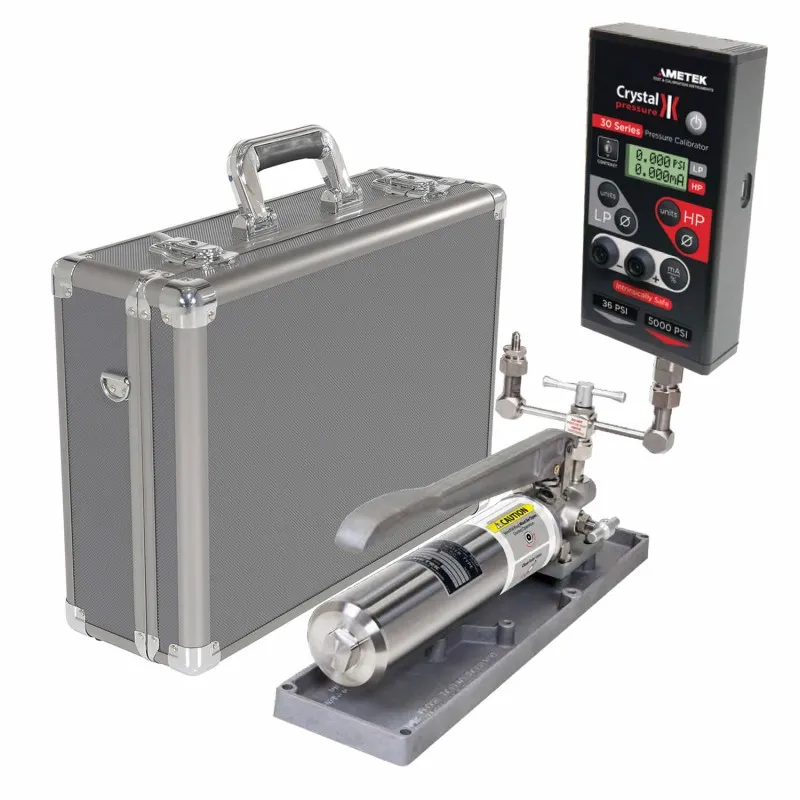Ametek Crystal 30 [IS31-16PSI-FOV] Single Digital Pressure Calibrator 0 to 16 PSI w/Pump System F (Oil) 0 to 15000 PSI/1000 Bar, Aluminum Case