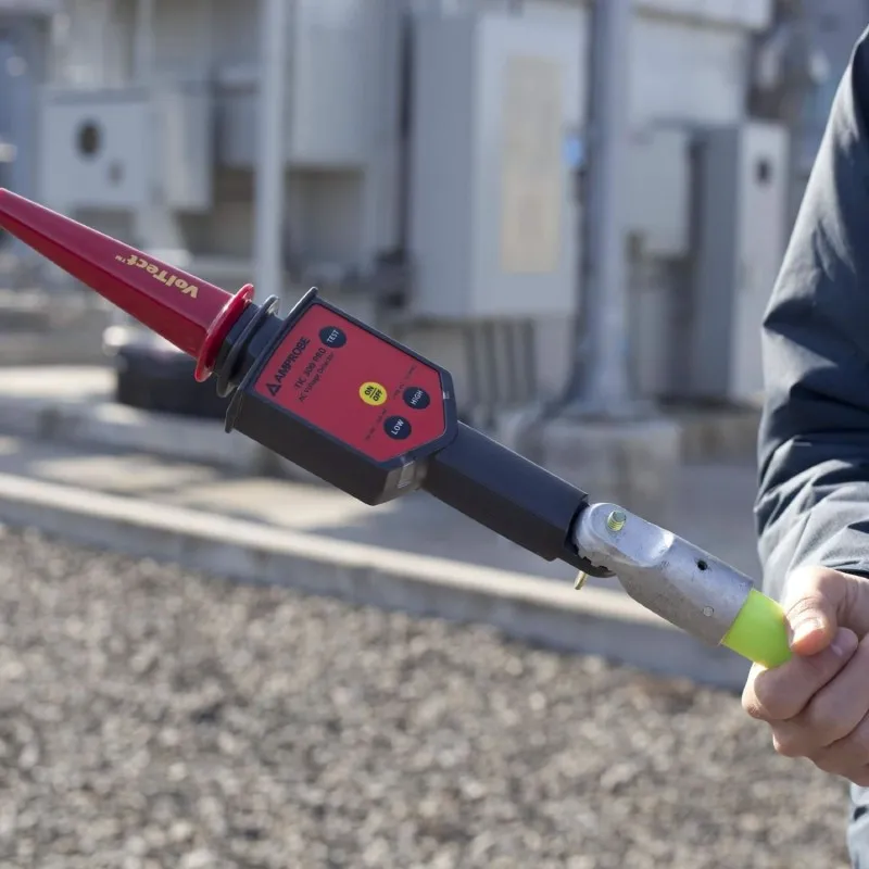 Amprobe TIC410A [3107749] Hot Stick Telescoping, 33 inches / 84 Centimeter