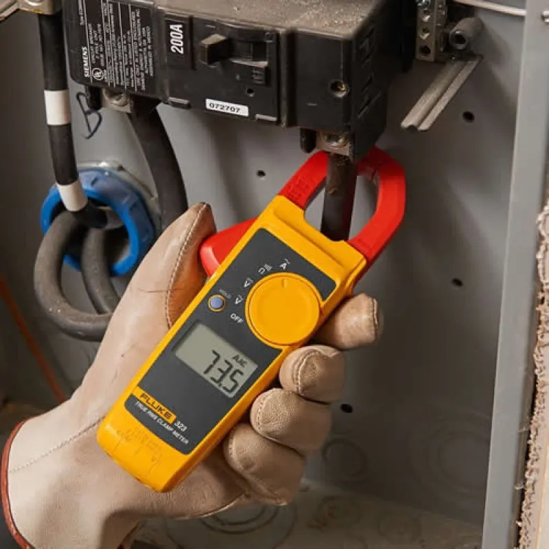 Fluke 323 [FLUKE-323] 400A AC True RMS Clamp Meter