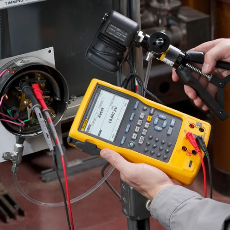 Fluke 753 [FLUKE-753/154 BU] Documenting Process Calibrator w/ HART Communications / Diagnostics Calibration Assistant Combo Kit*DISCONTINUED SEE  FLUKE-754/154 BU*