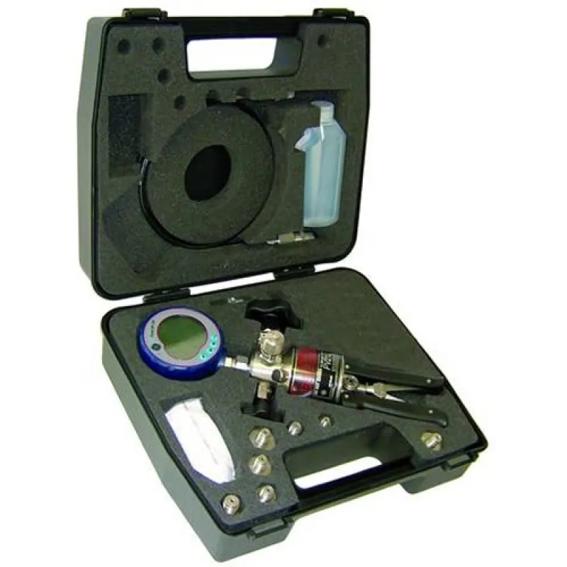 Druck PV212 [PV212-22-104-N-16A] Hydraulic Test Kit w/ PV212 Hand Pump 10,000 psi, DPI 104 Gauge 1000 psi (70 bar) Absolute, NPT Adaptors, PRV, Hose & Case