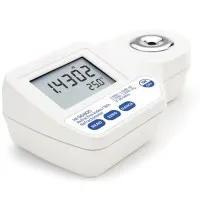 HANNA HI96800 [HI96800] Digital Refractometer for Refractive Index and Brix