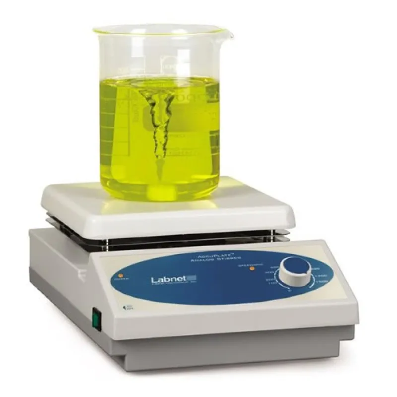 Labnet International AccuPlate™ [D0310-230V] Analog Magnetic Stirrer, 230V