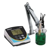 OAKTON PC 700 [WD-35413-00] pH / ORP / TDS/ Conductivity / Temperature Benchtop Meter w/ Electrode, Probe, Stand