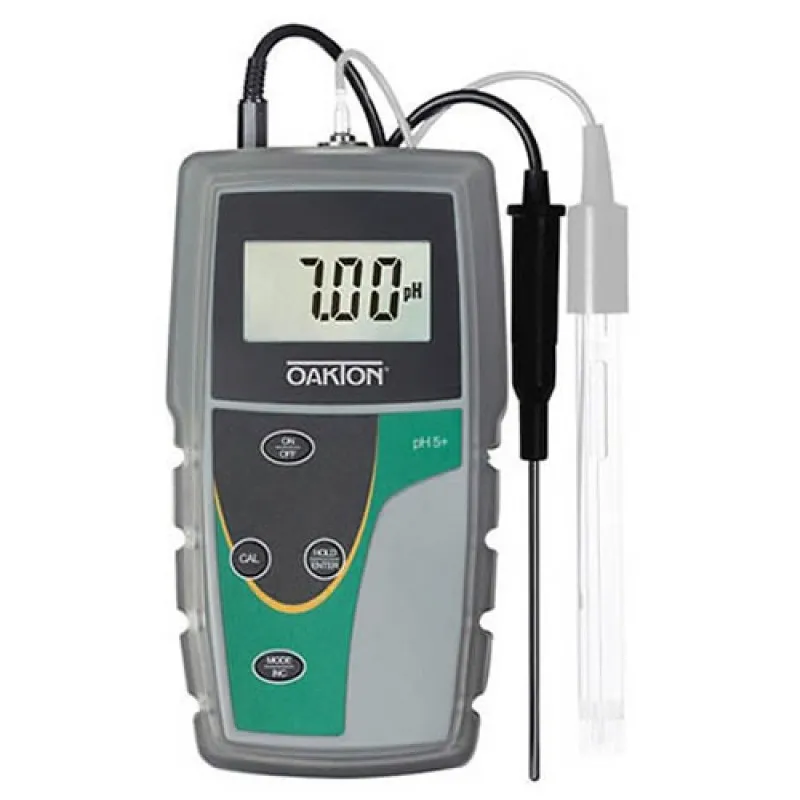 OAKTON pH 6+ [WD-35613-20] pH / mV / Temperature Meter w/ ATC Probe, Rubber Boot, and Batteries