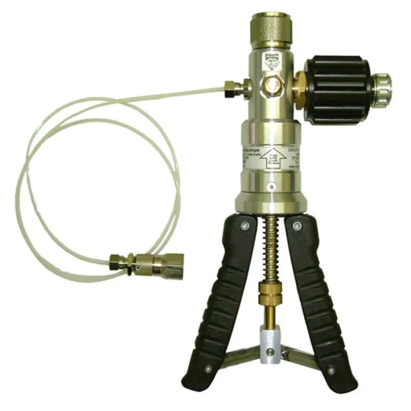 WIKA CPP30 [CPP30-P-ZZZ-Z-ZZ] Pneumatic Hand Pump -14 to 500 psi (-950mbar to 35 bar)