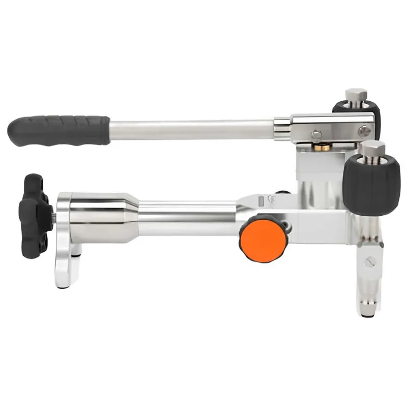Additel 916A Pressure Test Pump, 95% Vacuum to 600 psi (40 bar) Positive Pressure