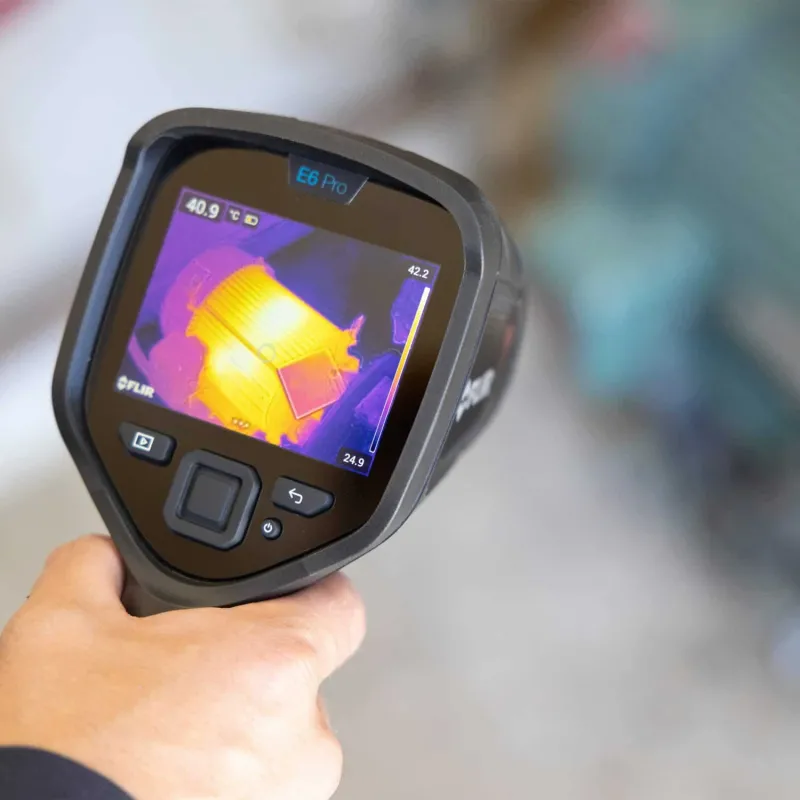 FLIR E6 Pro-NIST [13302-0201-NIST] Infrared Camera with NIST Calibration, MSX Technology and Ignite Cloud, 240 × 180, -20°C to 550°C (-4°F to 1022°F), 9Hz