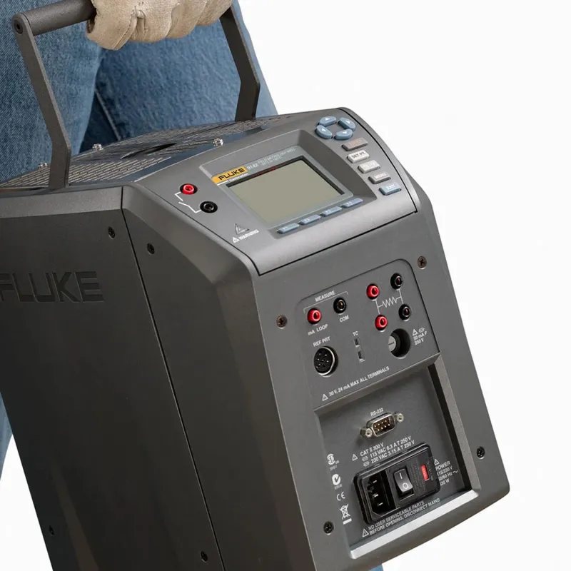Fluke Calibration 9142 [9142-B-256] Field Dry-Well Metrology Temperature Calibrator with Model 9142-INSB ("B" Insert), 230V, -25 °C to 150 °C (–13 °F to 302 °F)