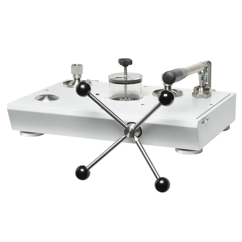 Fluke Calibration P5500 [P5515-140M] Hydraulic Comparison Test Pump with Viton Seals, 140 MPa (20000 psi)