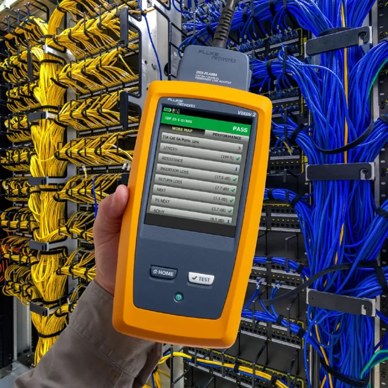 Fluke Networks DSX2-8000 CableAnalyzer Copper Cable Certifiers with 2 GHz Range (22 Model Dalam Keluarga Produk Ini)