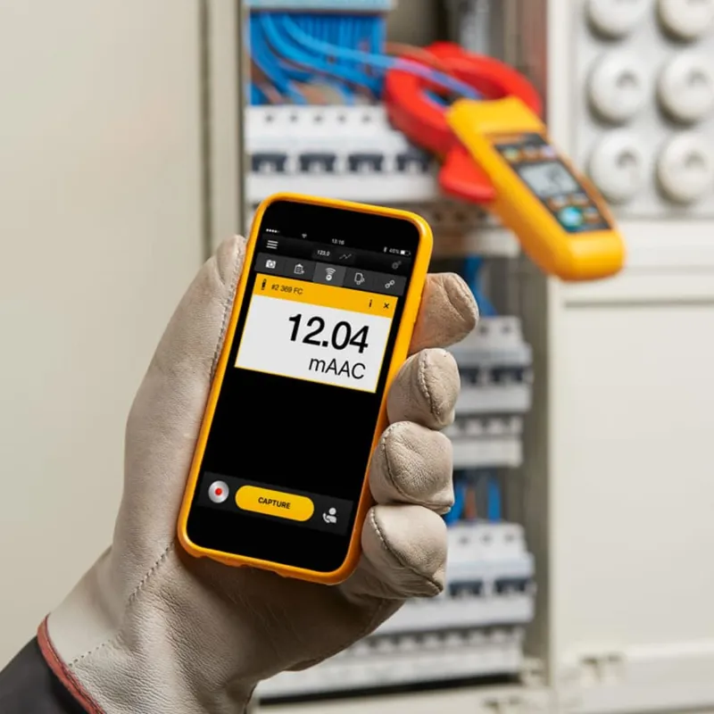 Fluke 369 FC [FLUKE-369 FC] Wireless Leakage Current Clamp Meter with Fluke Connect 
