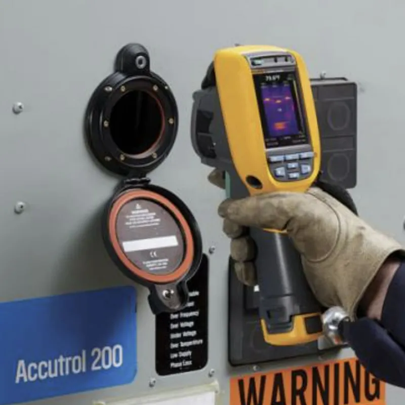 Fluke CV [FLUKE-CV301] ClirVu IR Window with Security Key Door Latch, 3 inches (75mm) Window