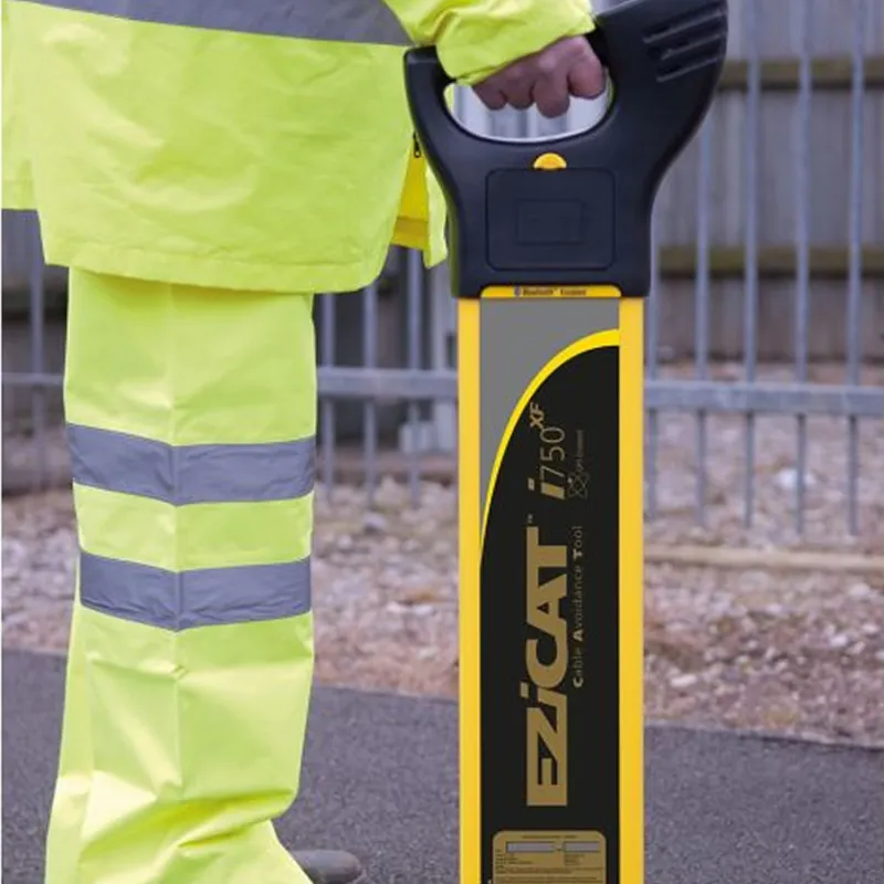 GeoMax EZiCAT i750xf [834891] Pipe and Cable Locator Integrated GPS, Data Logging